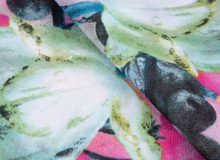 روسری چاپی طرح گل