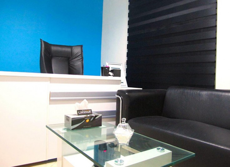 لیزر با دستگاه الکس دایود در کلینیک دکتر زی