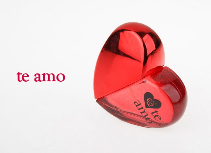 عطر جیبی زنانه TE AMO