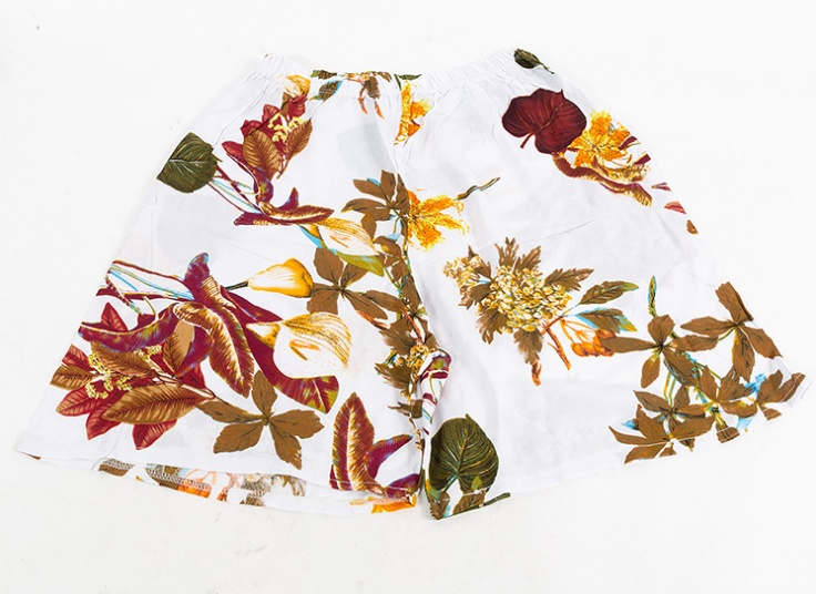 شورتک طرحدار زنانه