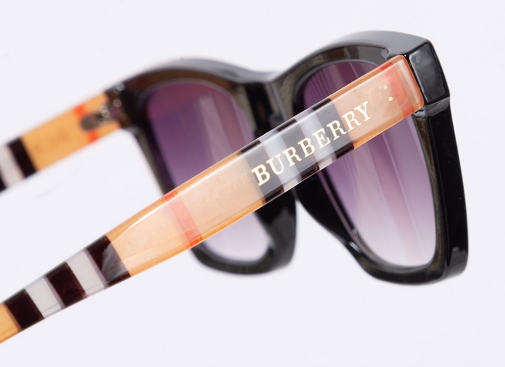 عینک آفتابی زنانه طرح Burberry مدل2818