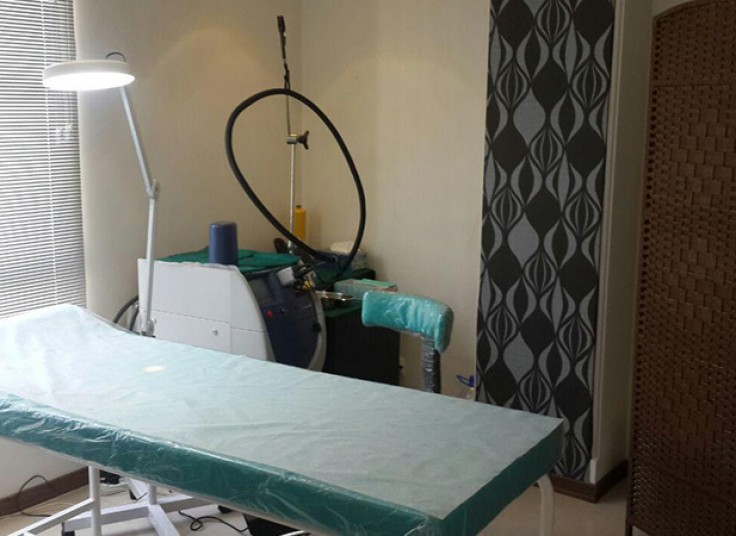 لیزر الکساندرایت کندلا کلینیک فارال اسکین