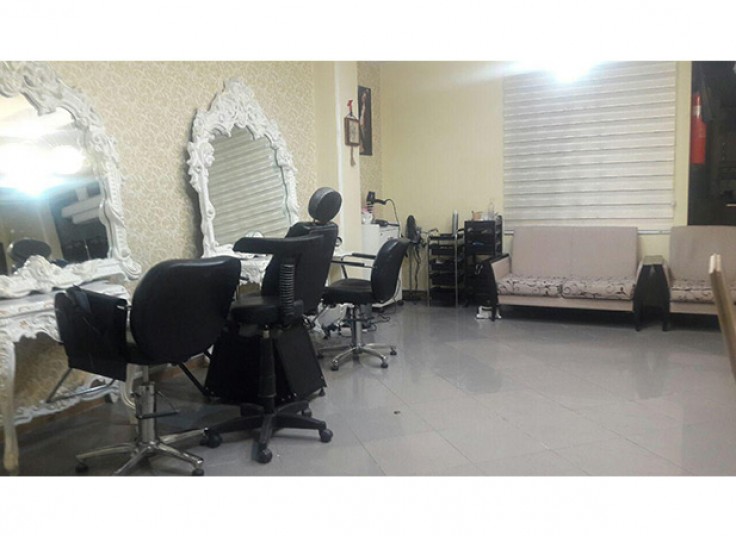 خدمات ناخن سالن ژست