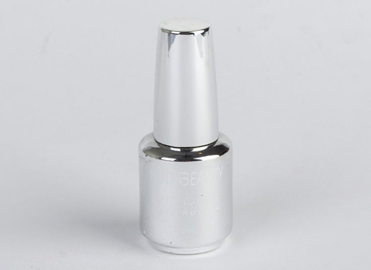 لاک ناخن Huda Beauty