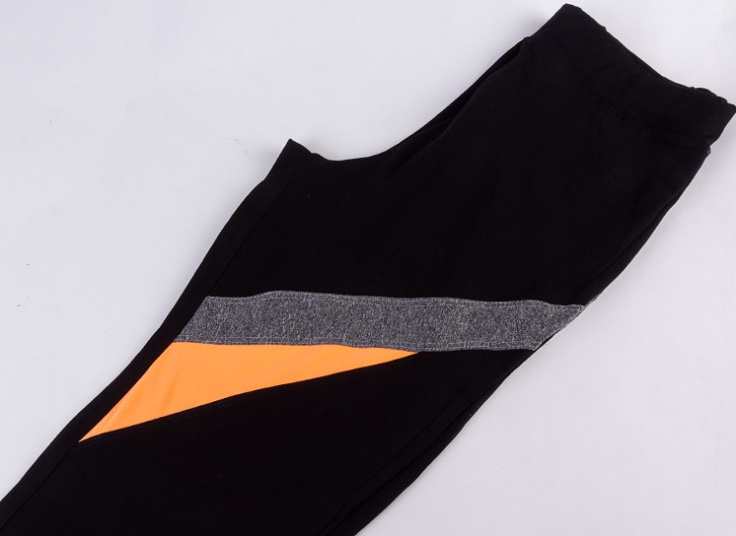 شلوار تیکه دوزی شده