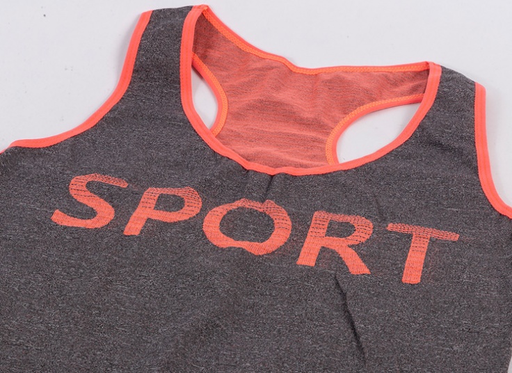 ست ورزشی زنانه Danis