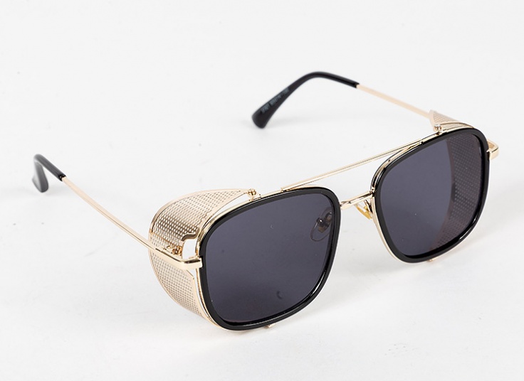 عینک آفتابی بغل توری