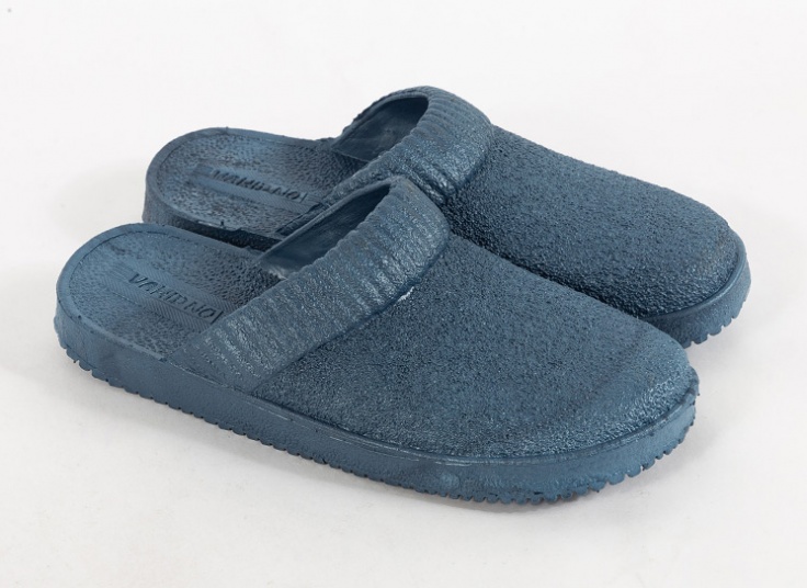 دمپایی جلو بسته پوریا