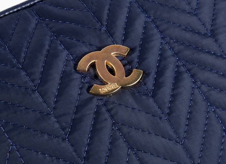 کیف پاسپورتی طرح Chanel