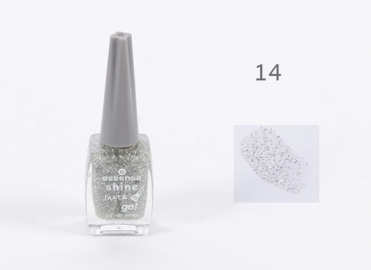 لاک ناخن essense