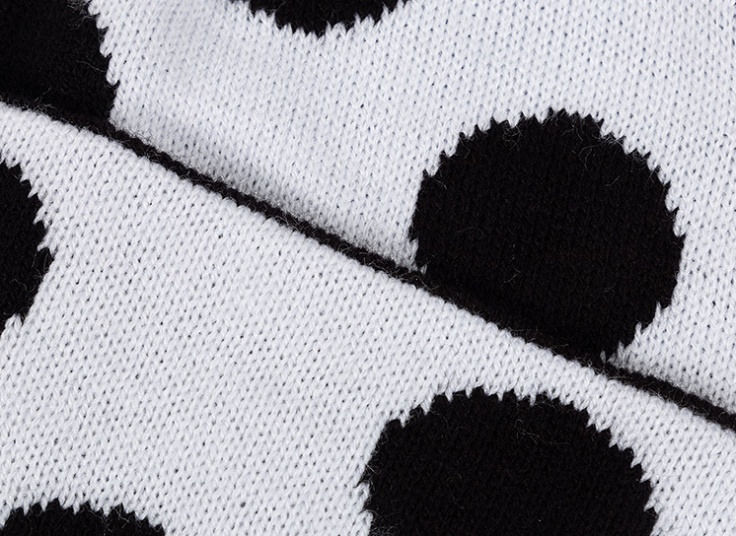 کلاه بافت طرحدار