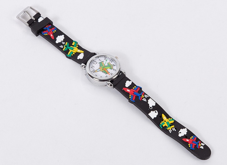 ساعت مچی عقربه ای بچگانه