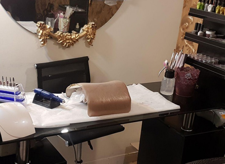 خدمات ناخن پانیذ