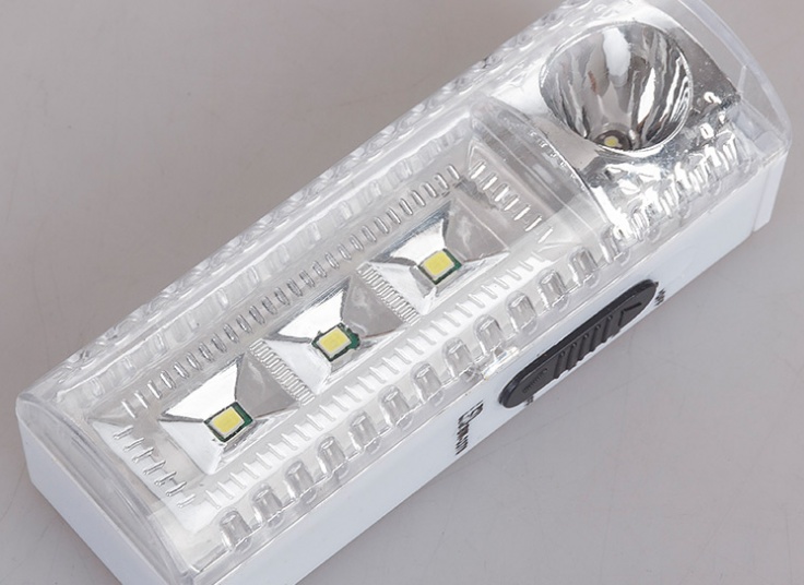 چراغ LED سفری