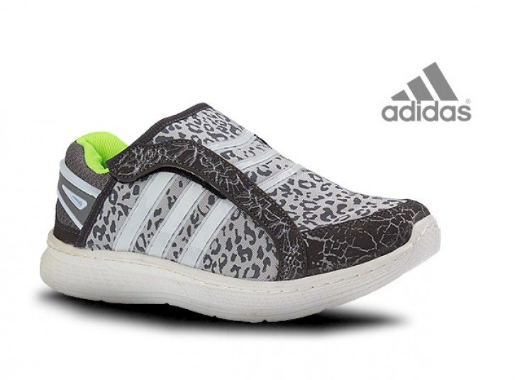 کفش ورزشی زنانه Adidas