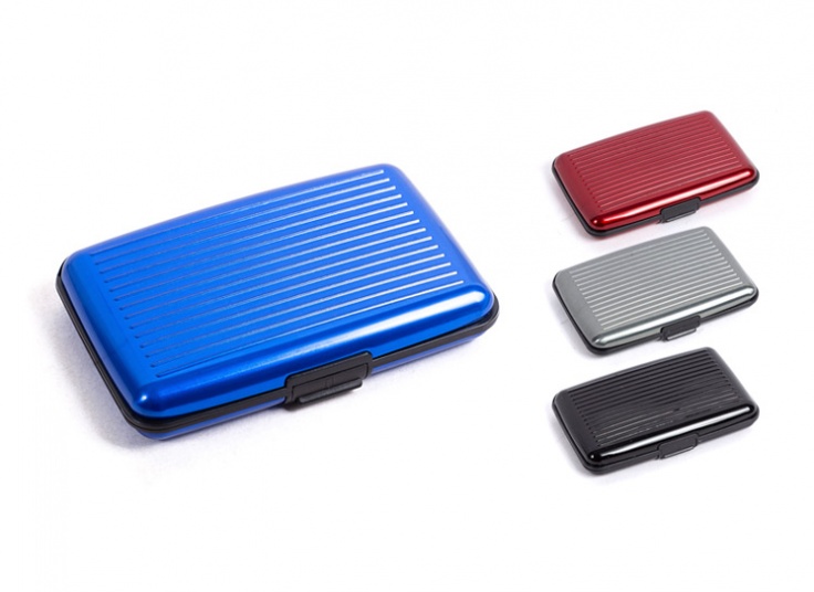 جاکارتی و کیف AlumaWallet