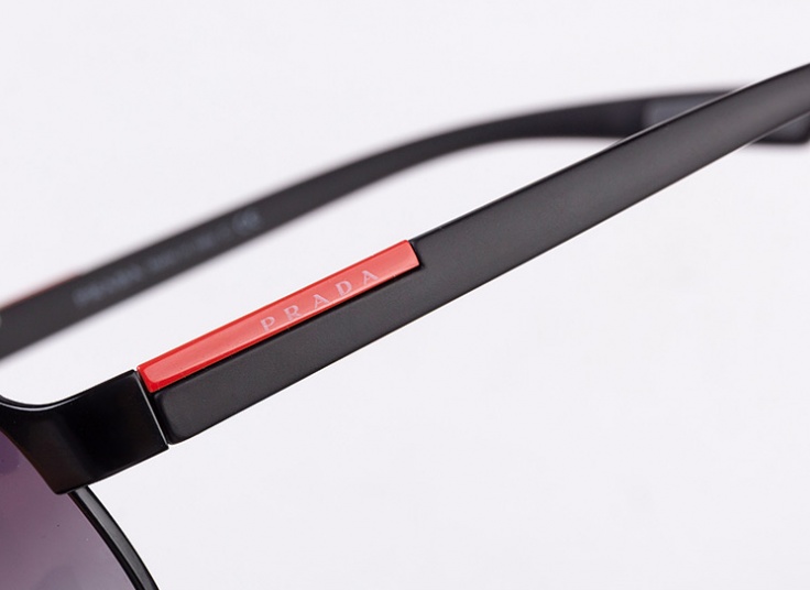 عینک آفتابی پلورایز PRADA