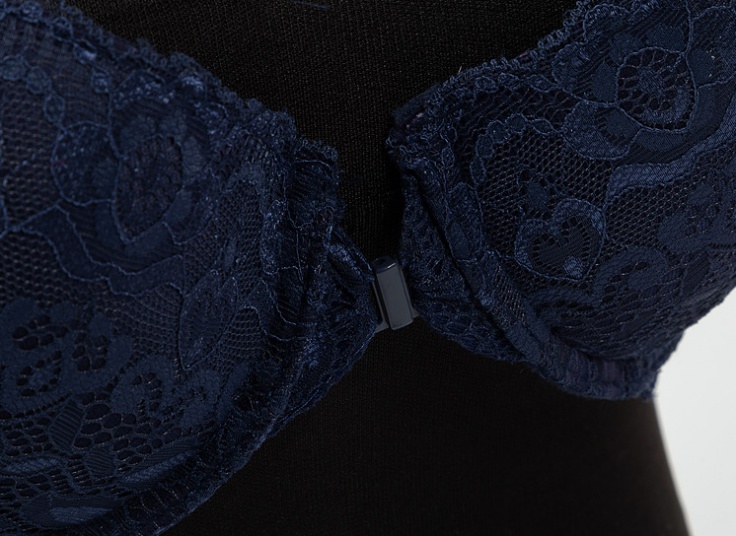 ست لباس زیر زنانه