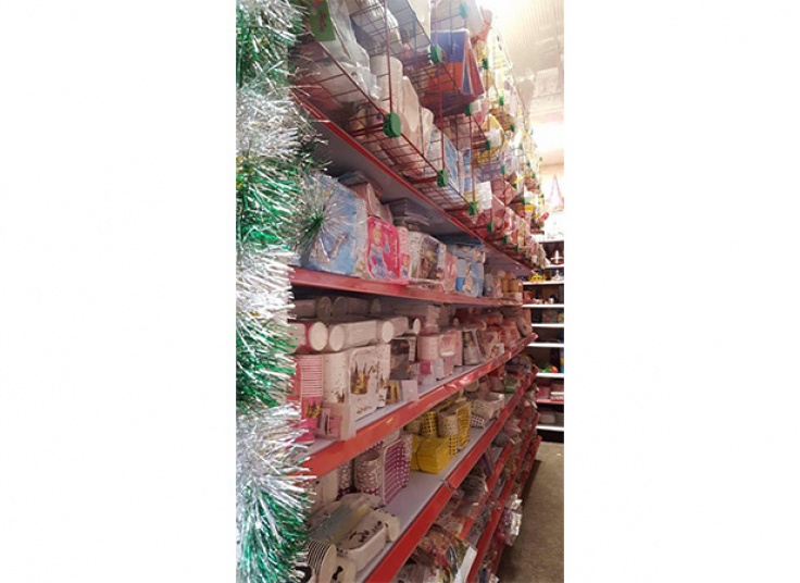 انواع تم تولد در فروشگاه لاله