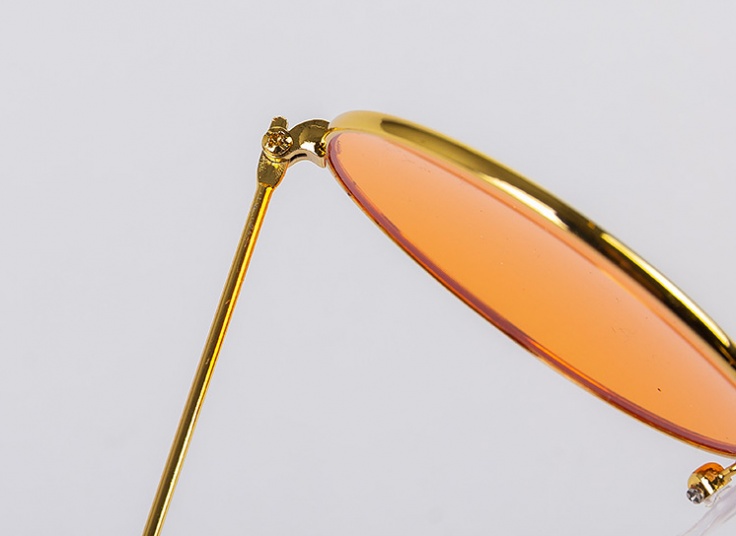 عینک بچگانه شیشه رنگی