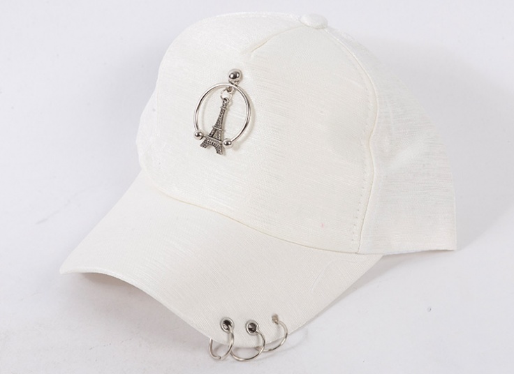 کلاه کپ پیرسینگ دار