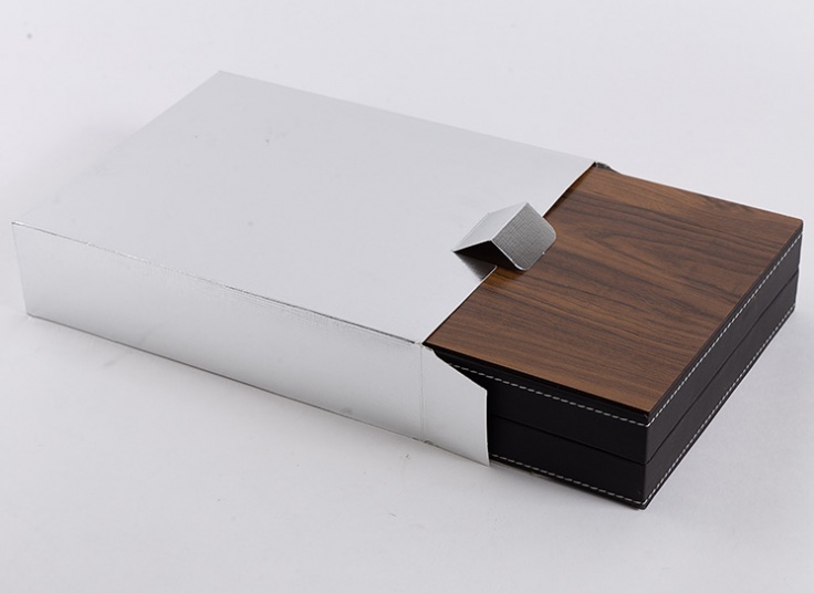 ست چرمی کیف پول و کمربند و جاکارتی