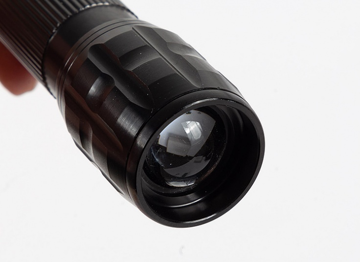 چراغ قوه پلیس