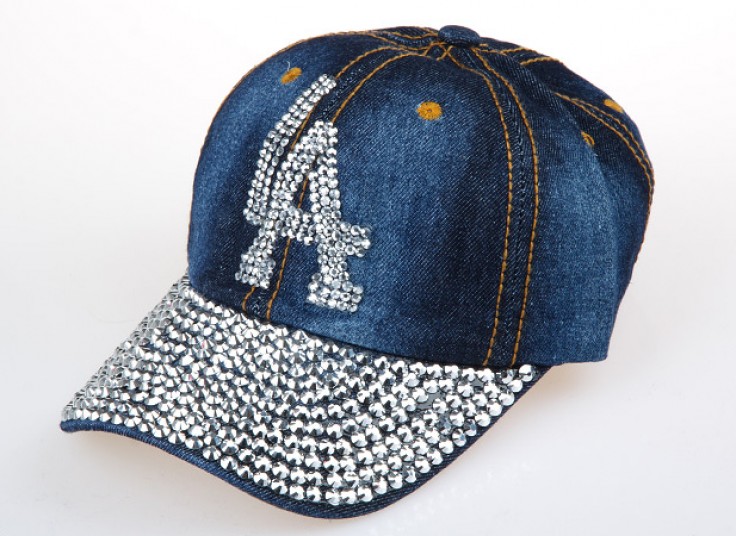 کلاه کپ نگین دار