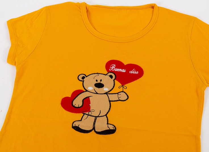 تیشرت زنانه طرح قلب