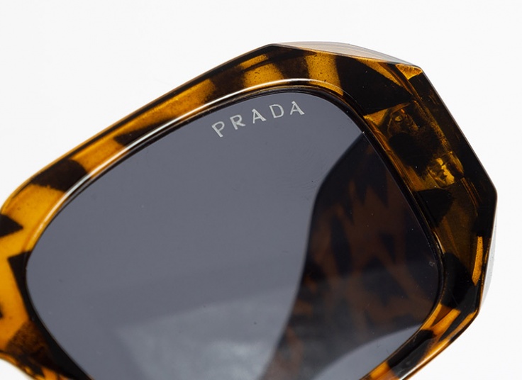 عینک زنانه Prada مدل 18113
