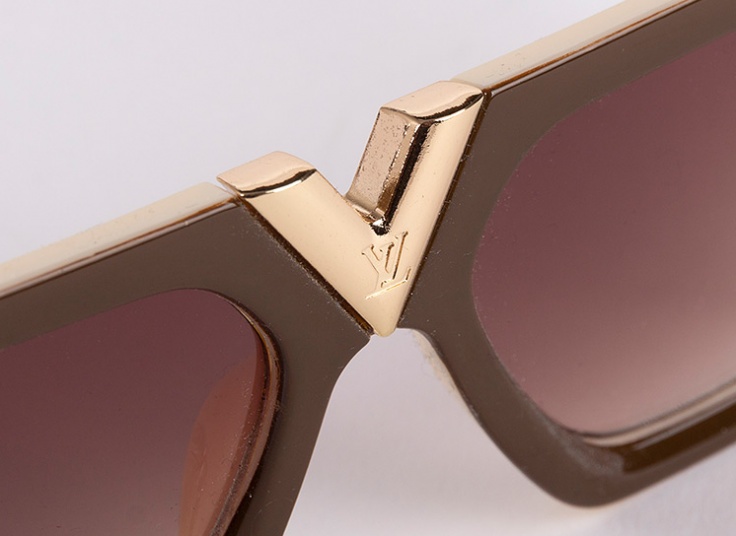 عینک آفتابی طرح Louis vuitton