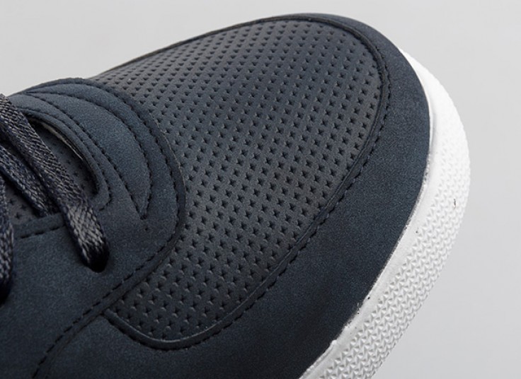 کفش مردانه اسنیکرز LACOSTE