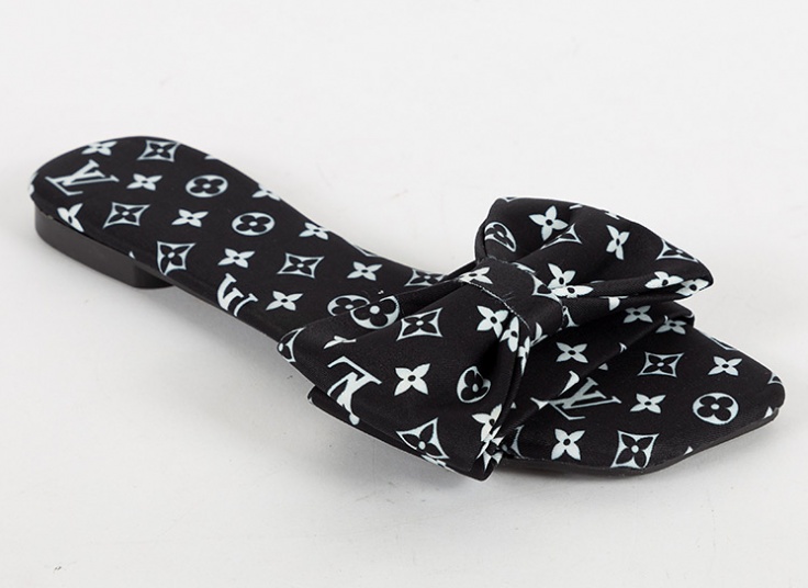 دمپایی روفرشی زنانه