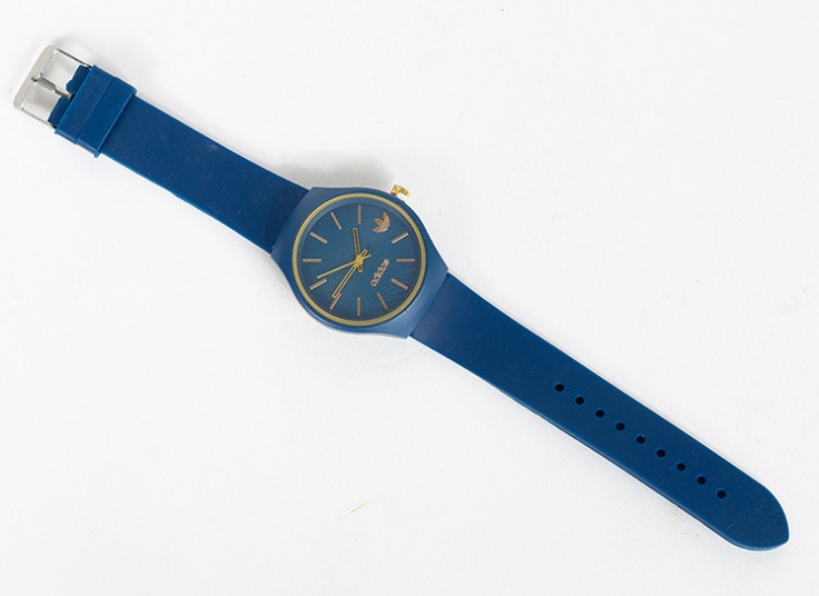 ساعت مچی طرح Adidas