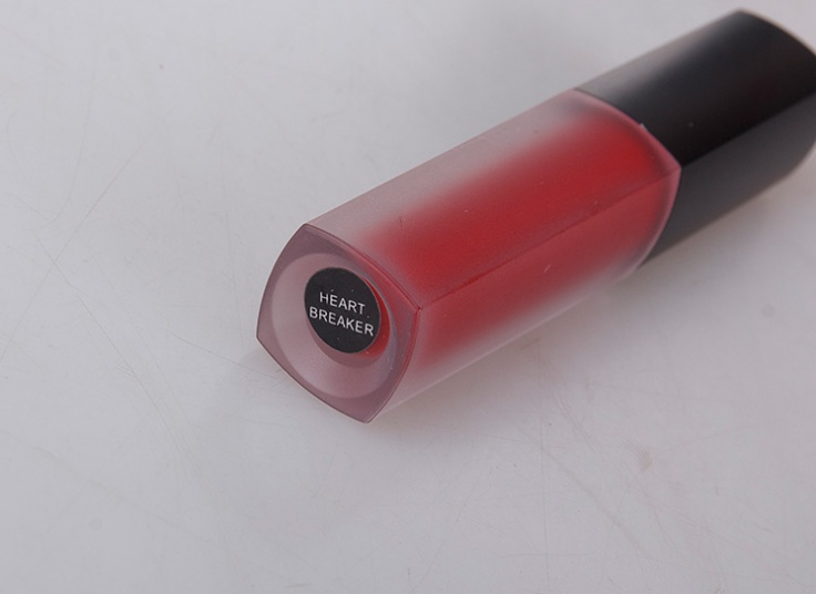 پکیج آرایشی Huda Beauty