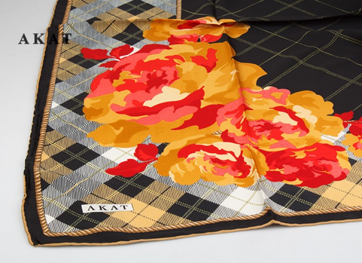 روسری ساتن AKAT