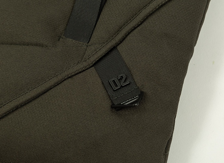 کاپشن هندزفری دار