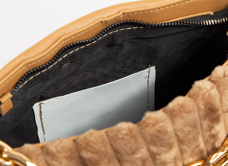 کیف پولیشی زنانه