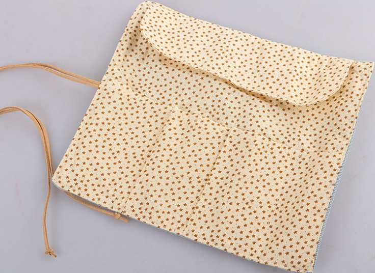 جامدادی رولی Glad