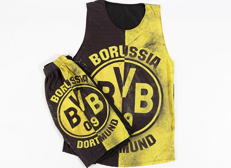 ست رکابی و شلوارک