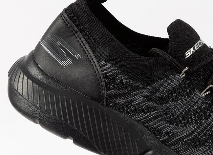 کتانی راحتی مردانه Skechers