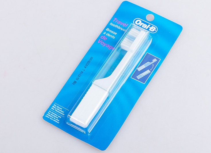 مسواک مسافرتی Oral B