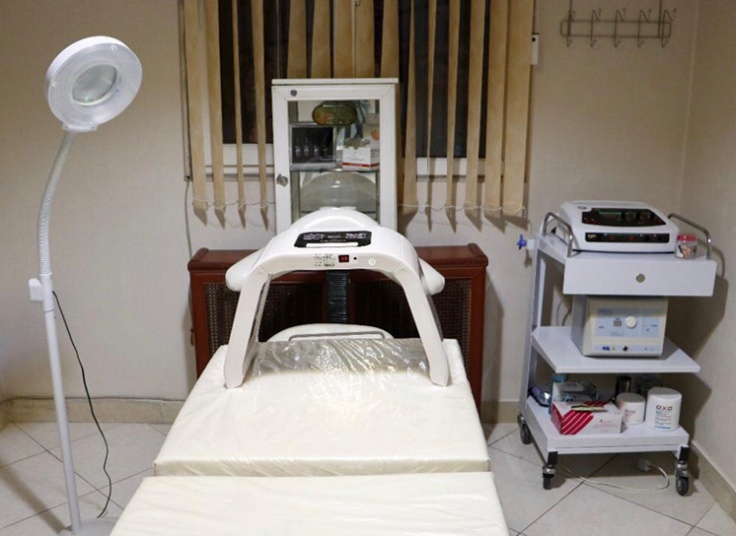 میکرونیدلینگ در الی کلینیک