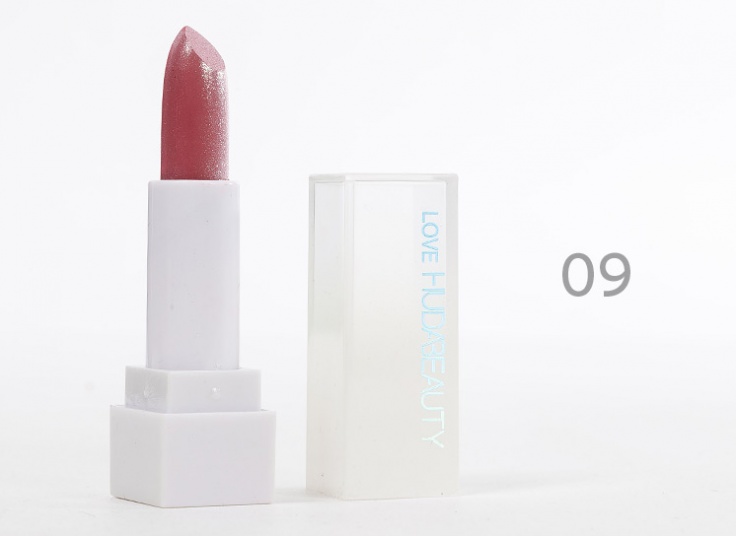 رژ لب شاین طرح Huda Beauty