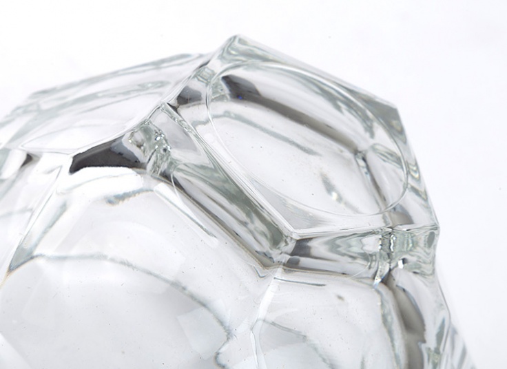 شکلات‌خوری Lisa Mori