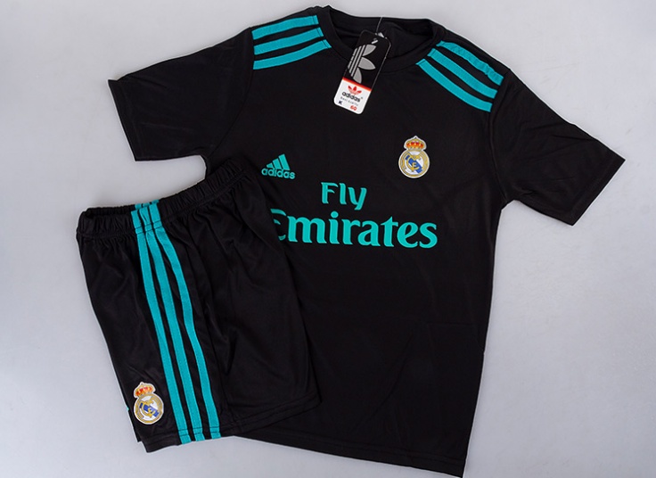 تیشرت و شورت ورزشی بچگانه adidas