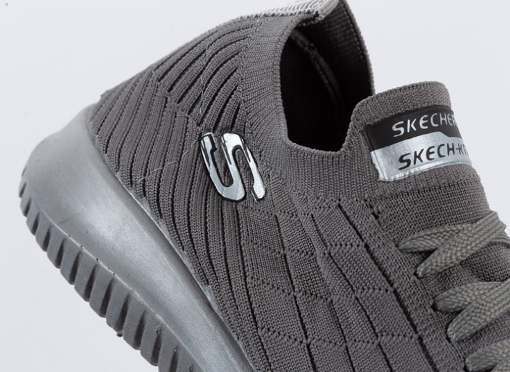 کتانی راحتی طرح Skechers