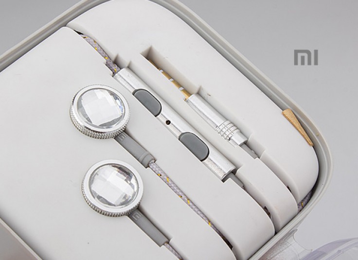 هدست طرح Xiaomi