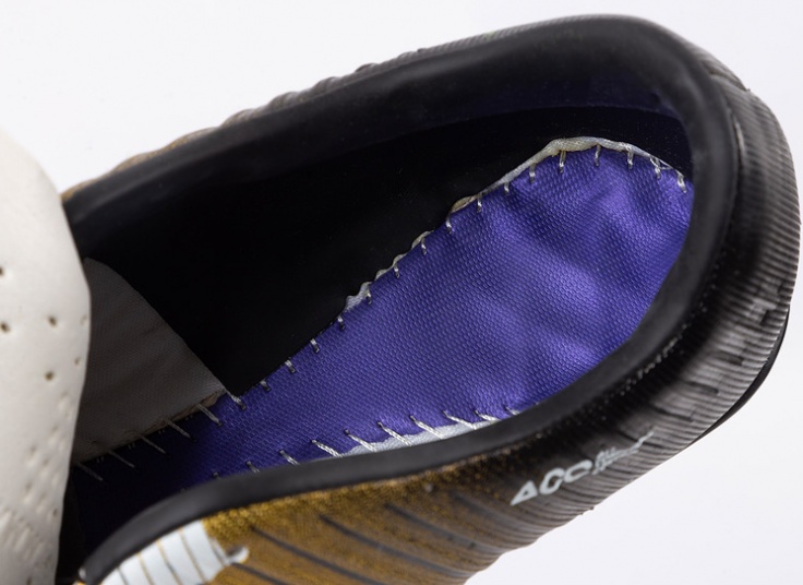 کتانی سالنی NIKE مدل CR7