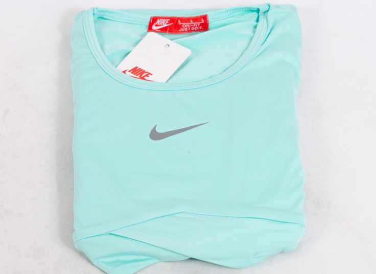 ست نیم تنه و شلوار Nike